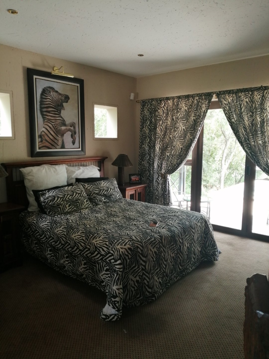 4 Bedroom Property for Sale in Boschenvaal River Front Lodges Free State